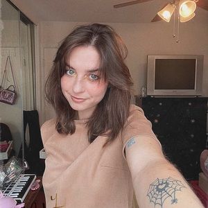 Meet your Posher, Aleesha